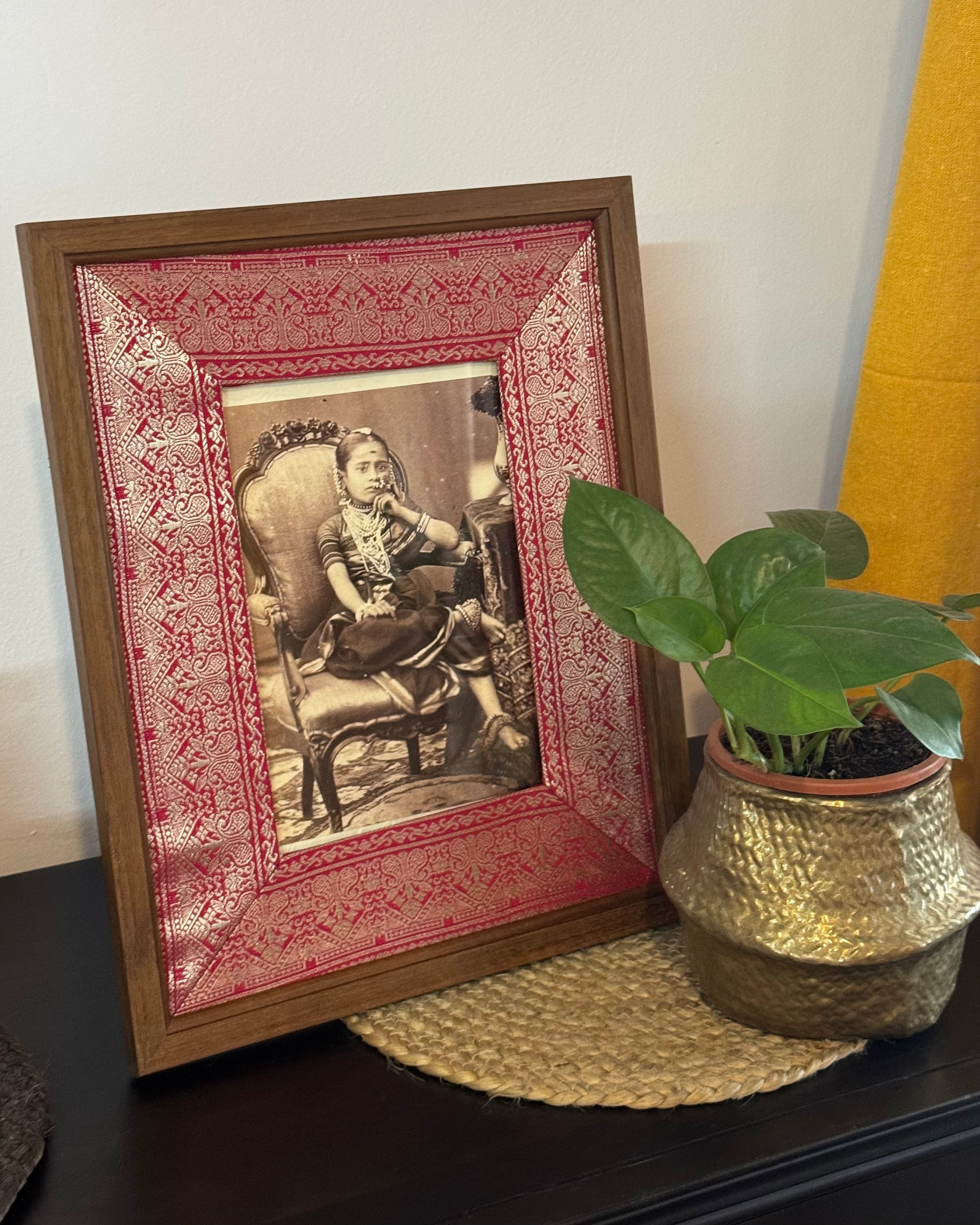 Rasa Picture Frame