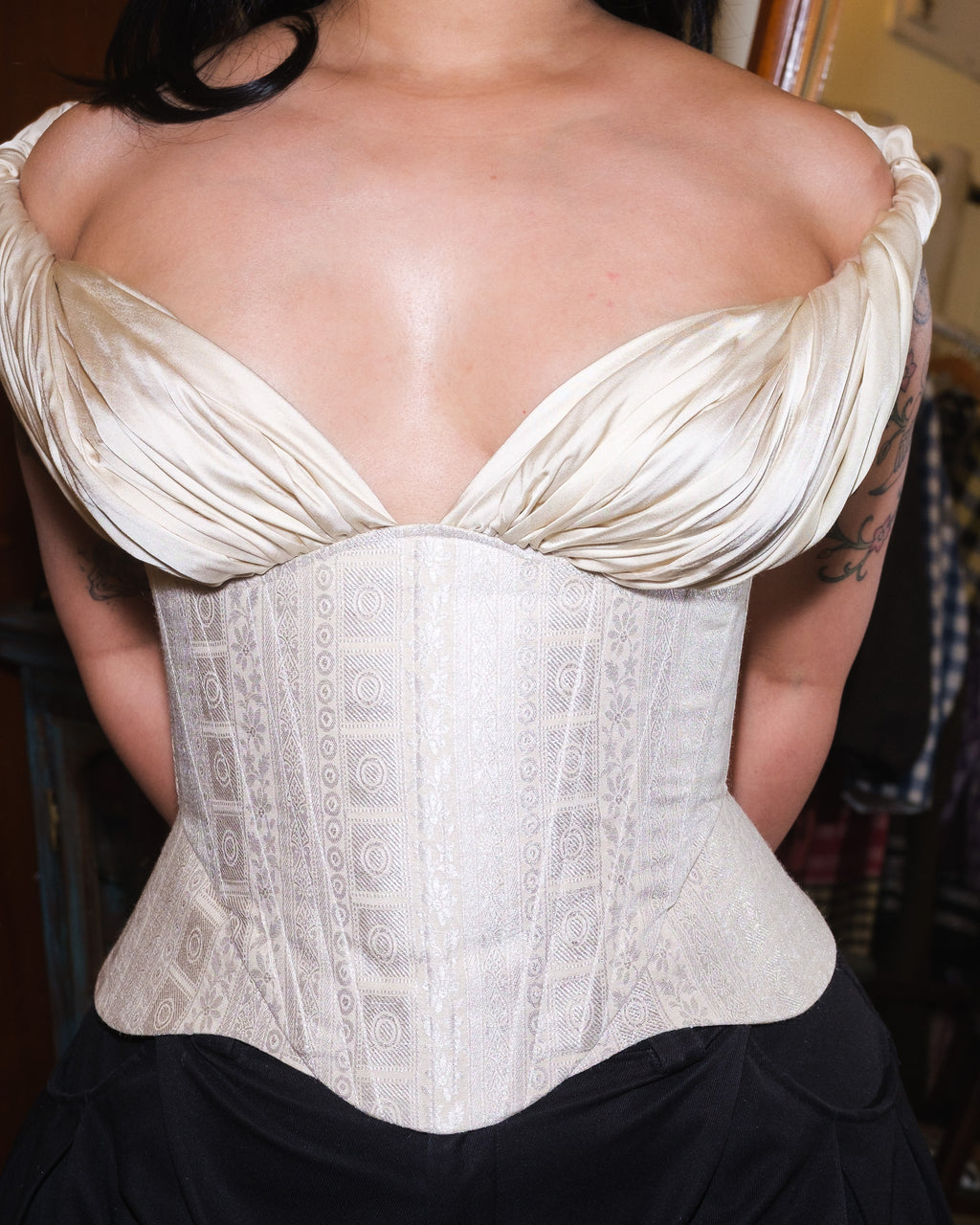 Hamsini corset