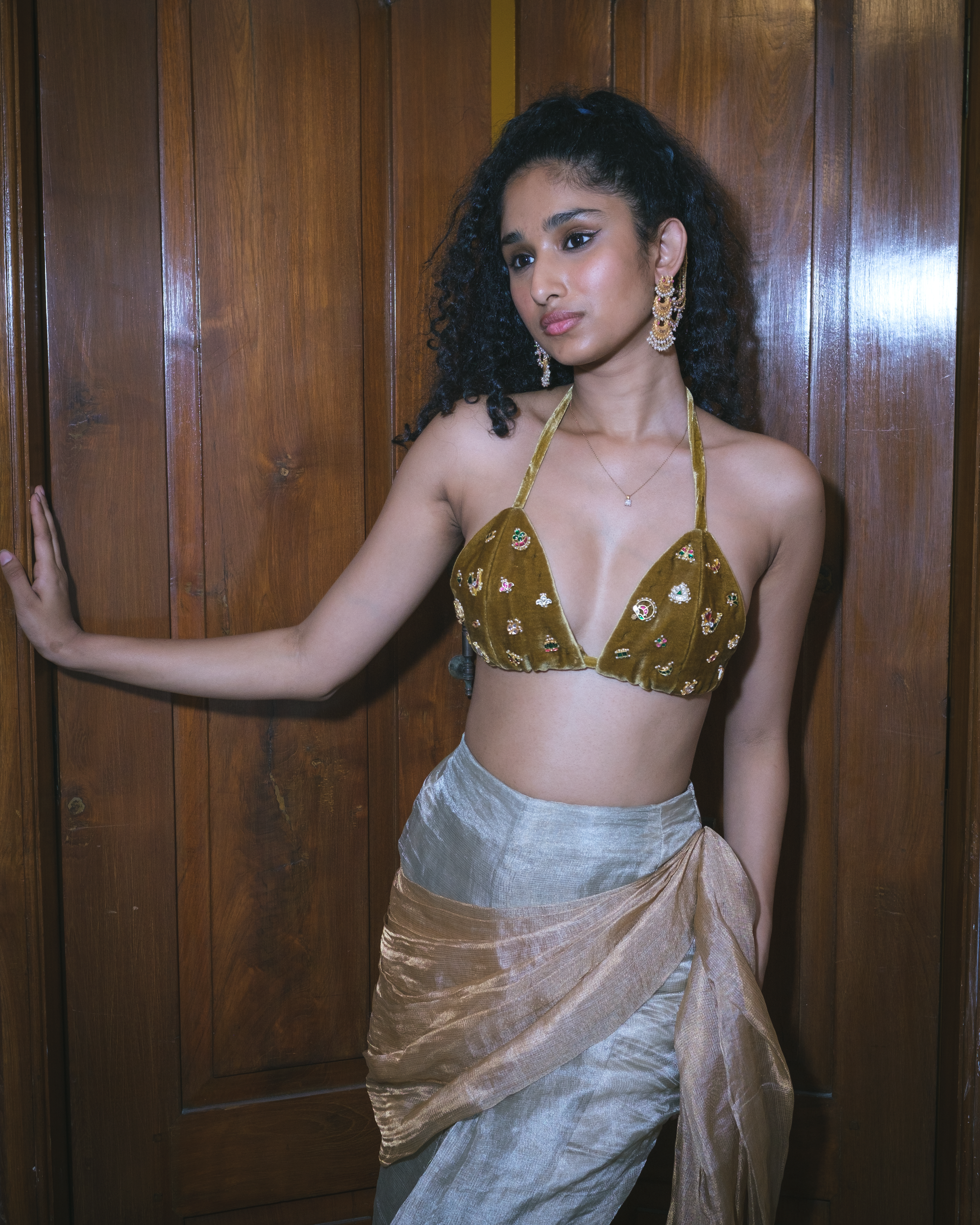 Mahal top