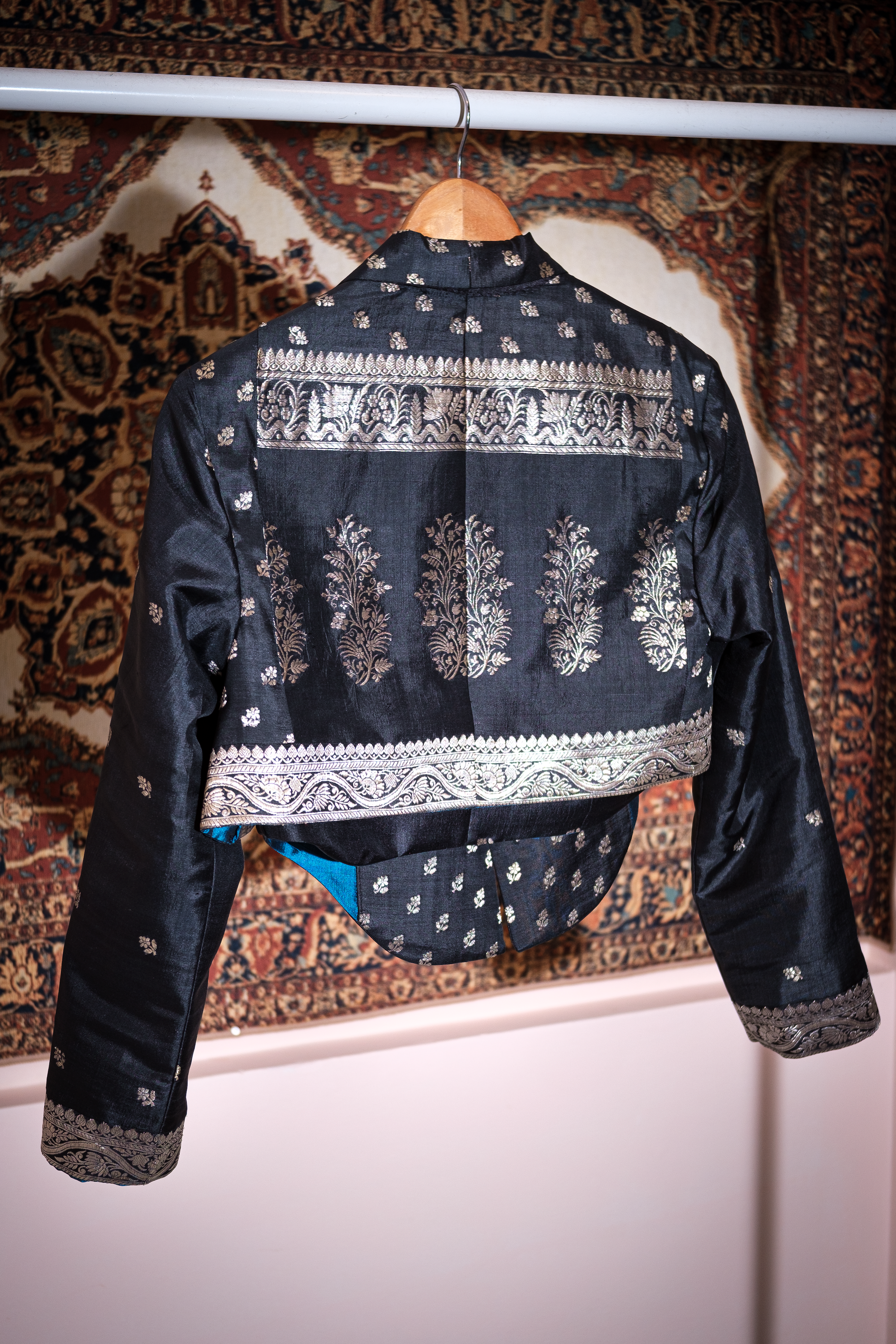 Nazaakat jacket
