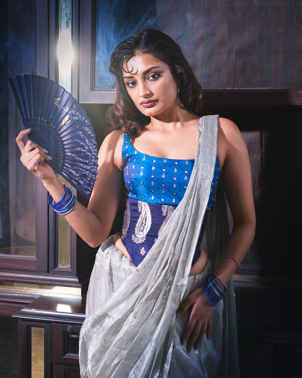 Neelambri set