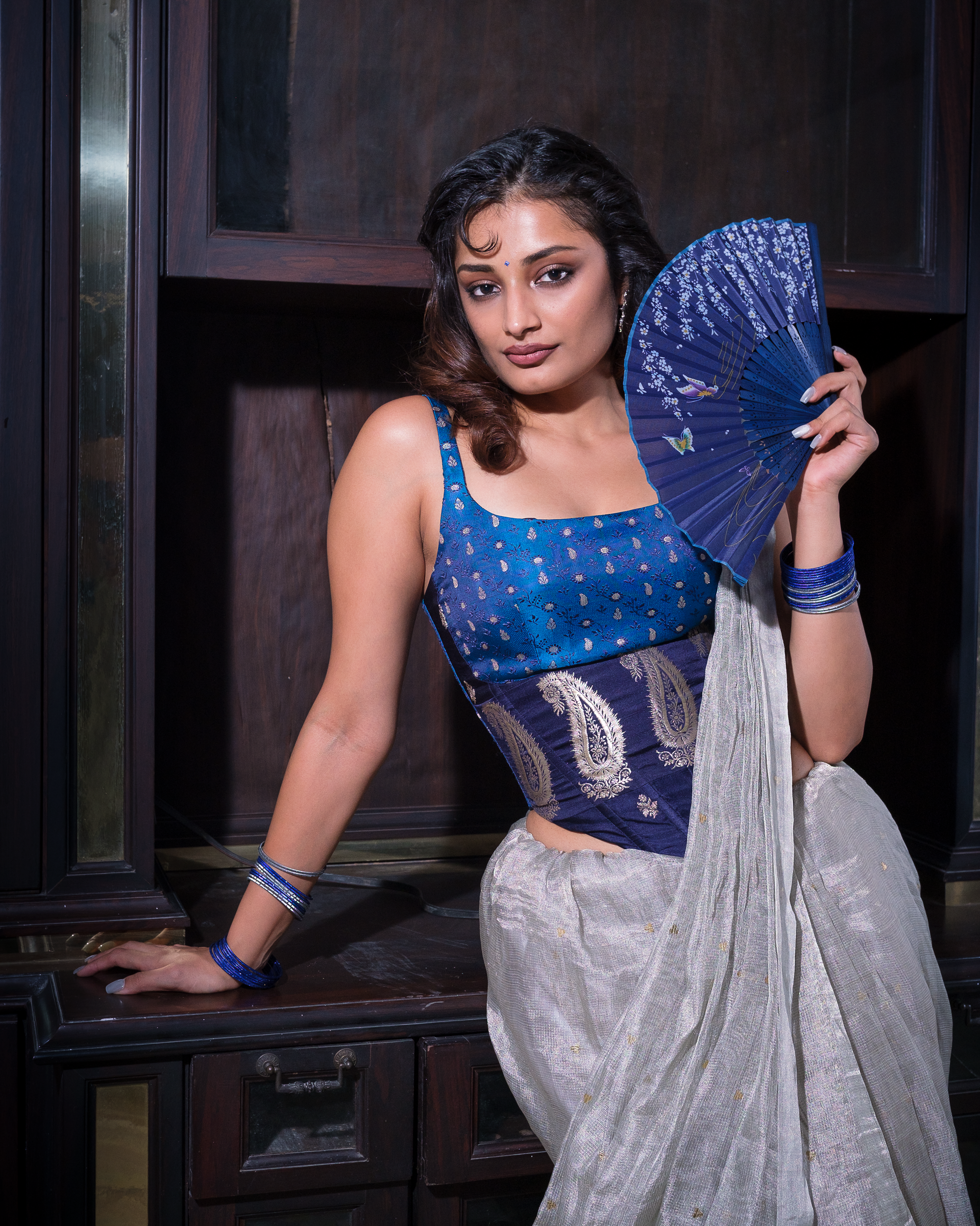 Neelambri set